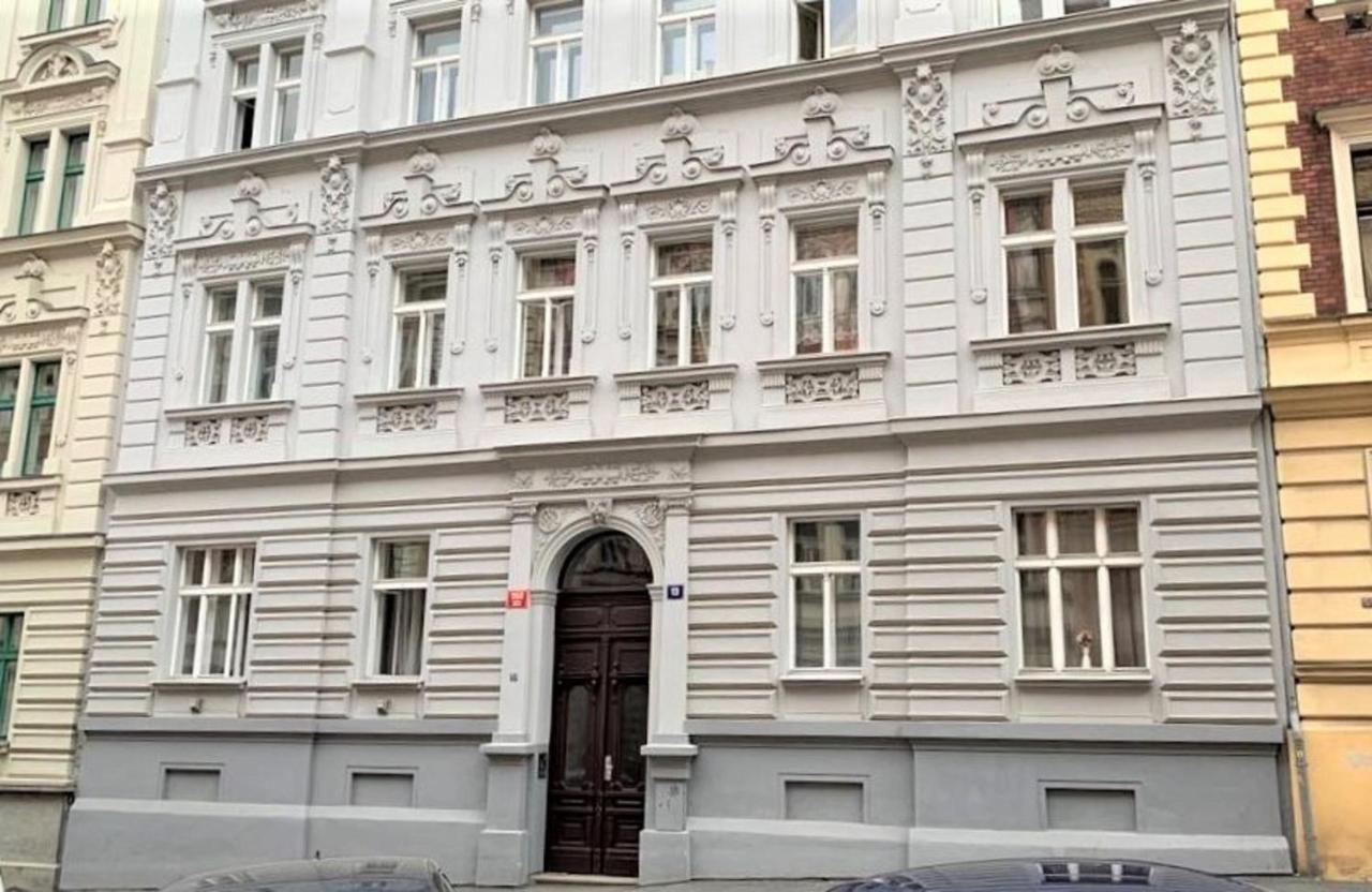 Side Street Apartments Prag Eksteriør billede